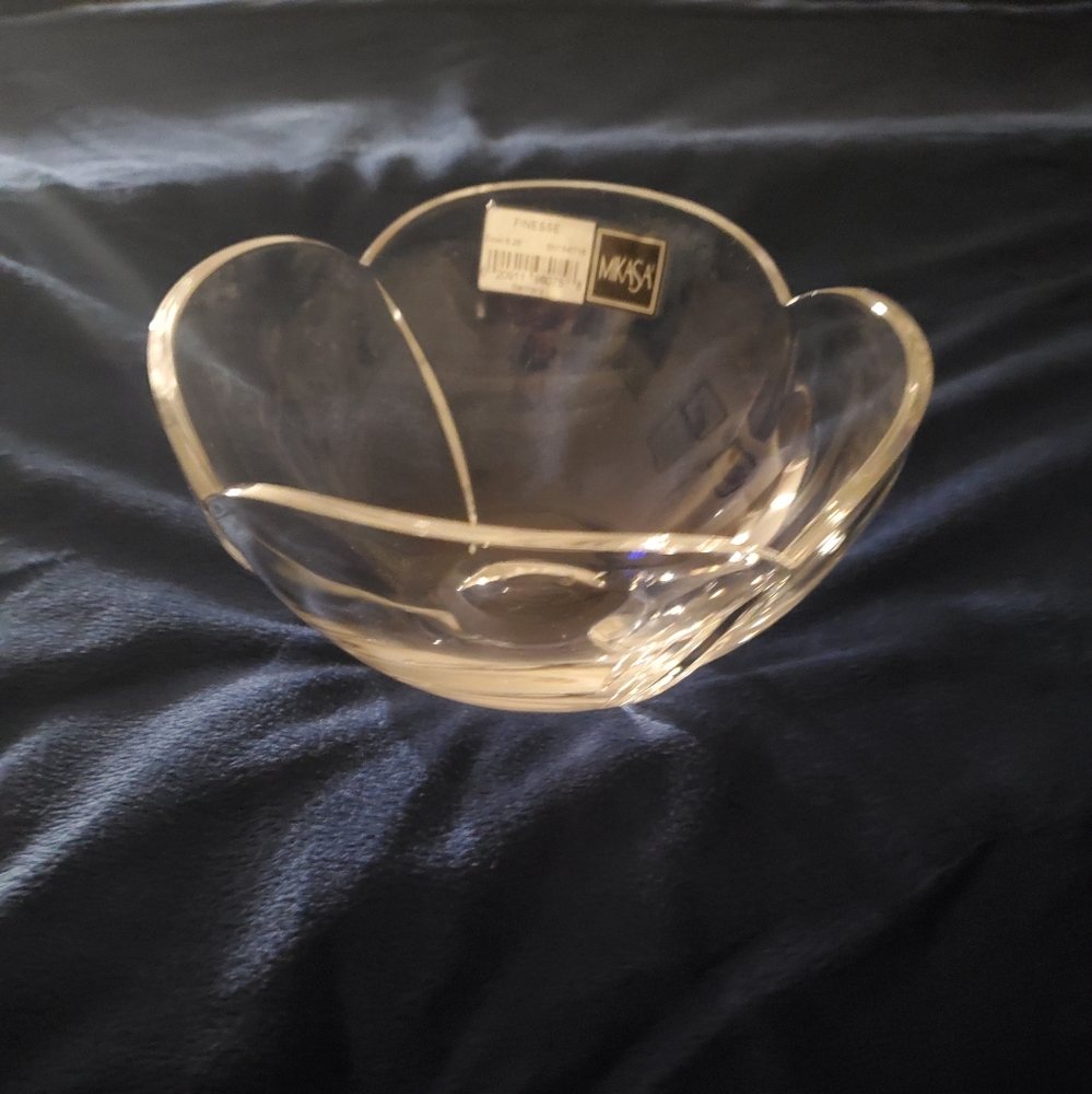 Mikasa Finesse Glass Bowl 6 1/4